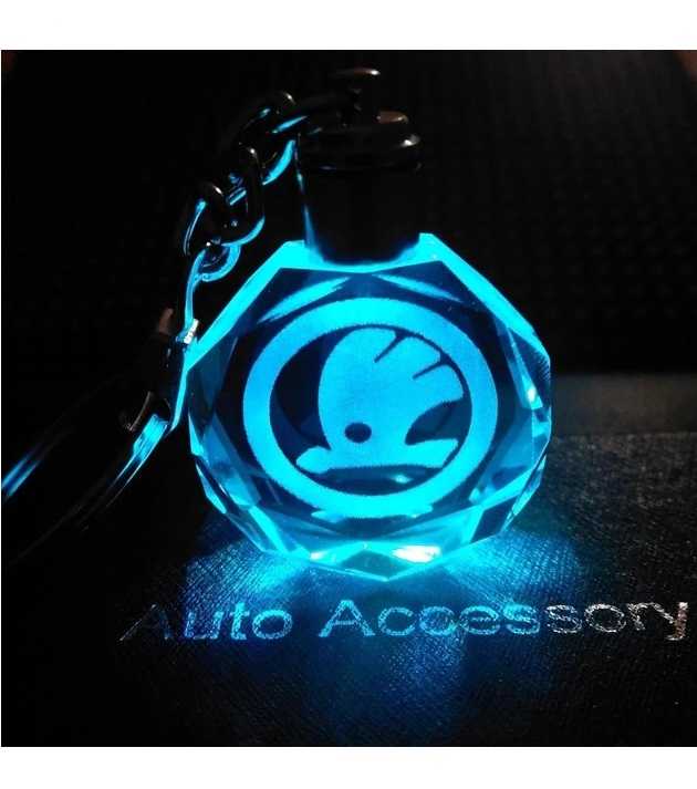 Брелок автомобильный на ключи GF с логотипом Skoda подсветкой 232324121, фото №2