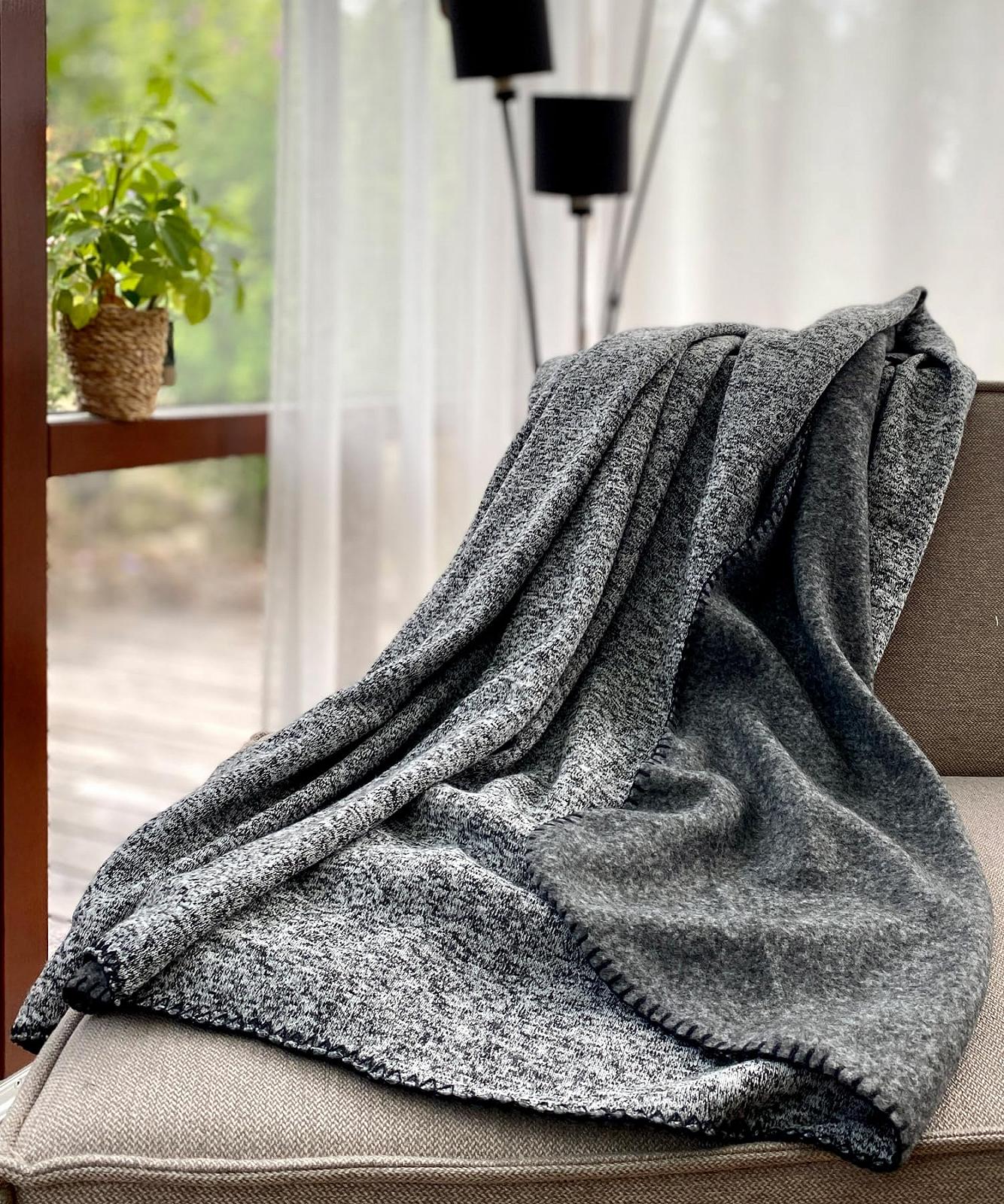 Вязана Покривало heimtexland Тип 854 Сірий меланж, 150 x 200 см, фото №6 Вязана Покривало heimtexland Тип 854 Сірий меланж, 150 x 200 см, фото №6