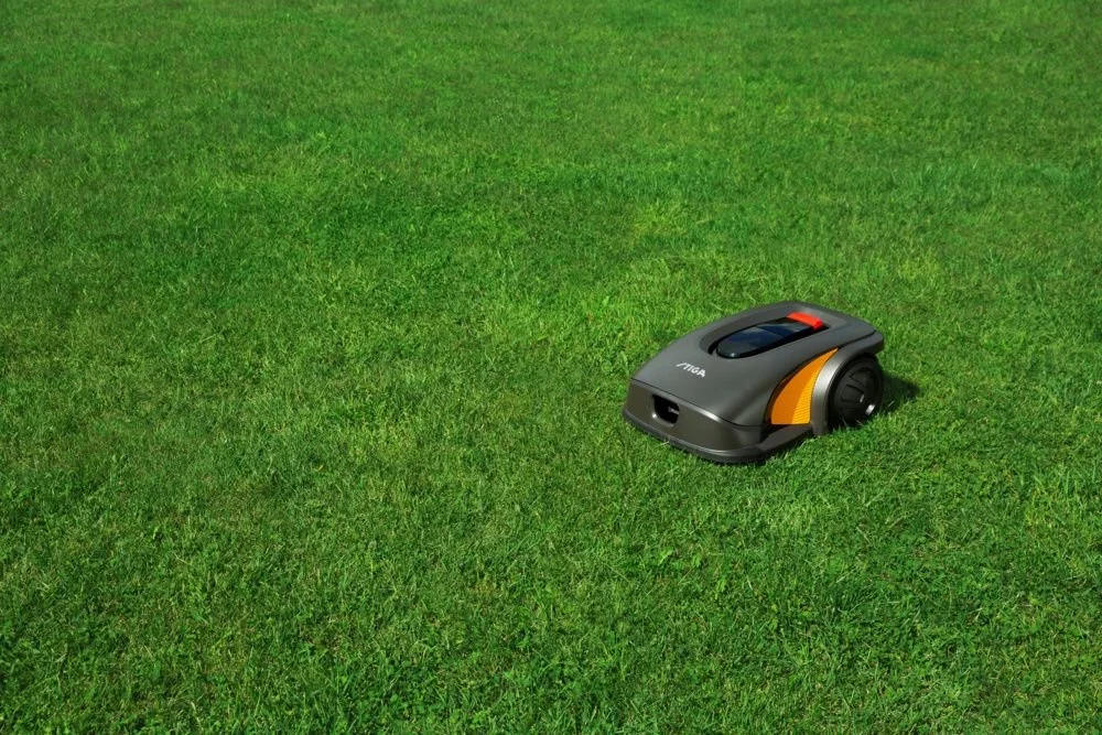 Газонокосилка-робот Stiga G 3600 / Аккумуляторная / 270 мин работы / 4G GPS APP-управление / до 3600 м² / 26 см ширина кошения / Серый, фото №9 Газонокосилка-робот Stiga G 3600 / Аккумуляторная / 270 мин работы / 4G GPS APP-управление / до 3600 м² / 26 см ширина кошения / Серый, фото №9