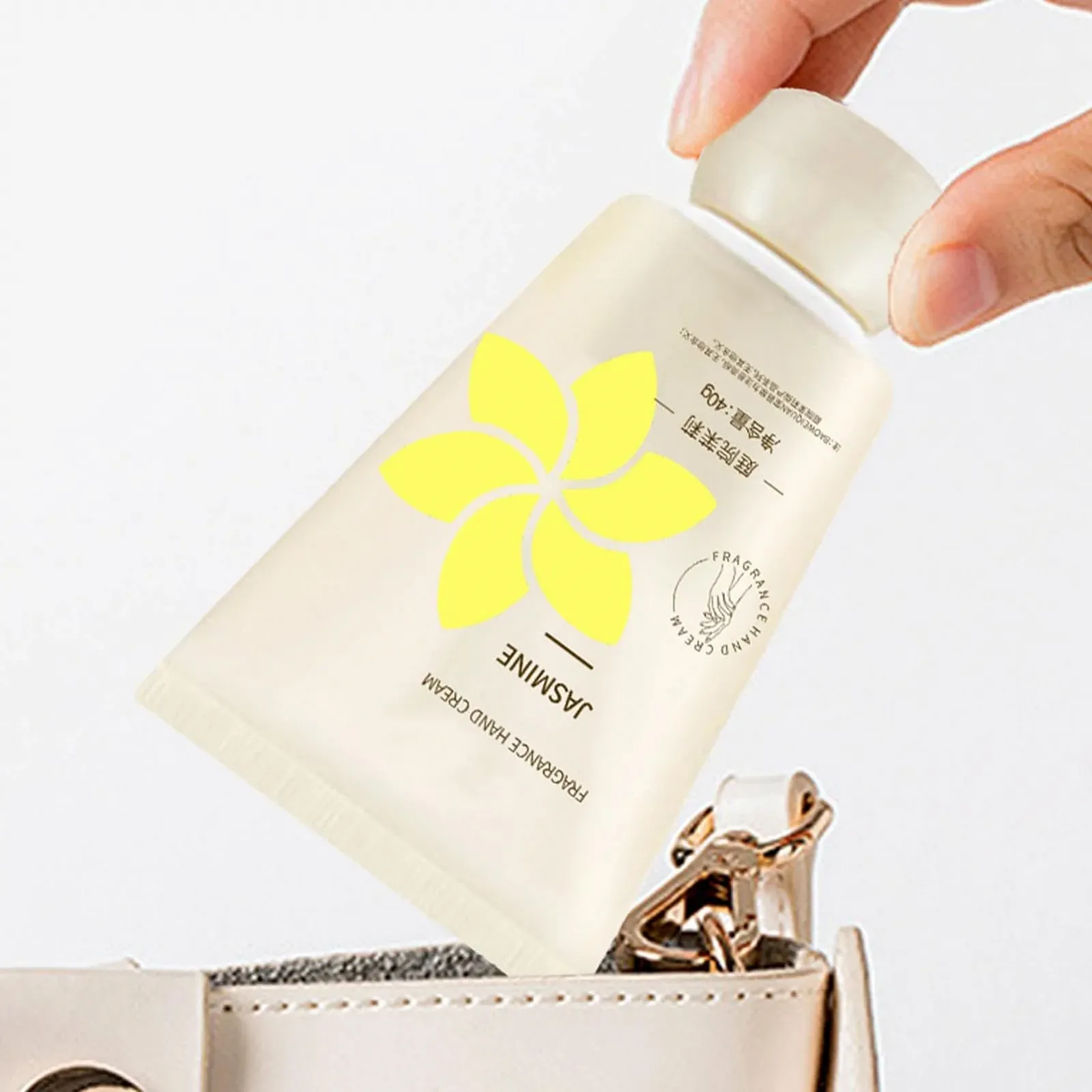 Зволожувальний крем для рук Scented Travel Scent Hand Lotion 40г, фото №3 Зволожувальний крем для рук Scented Travel Scent Hand Lotion 40г, фото №3