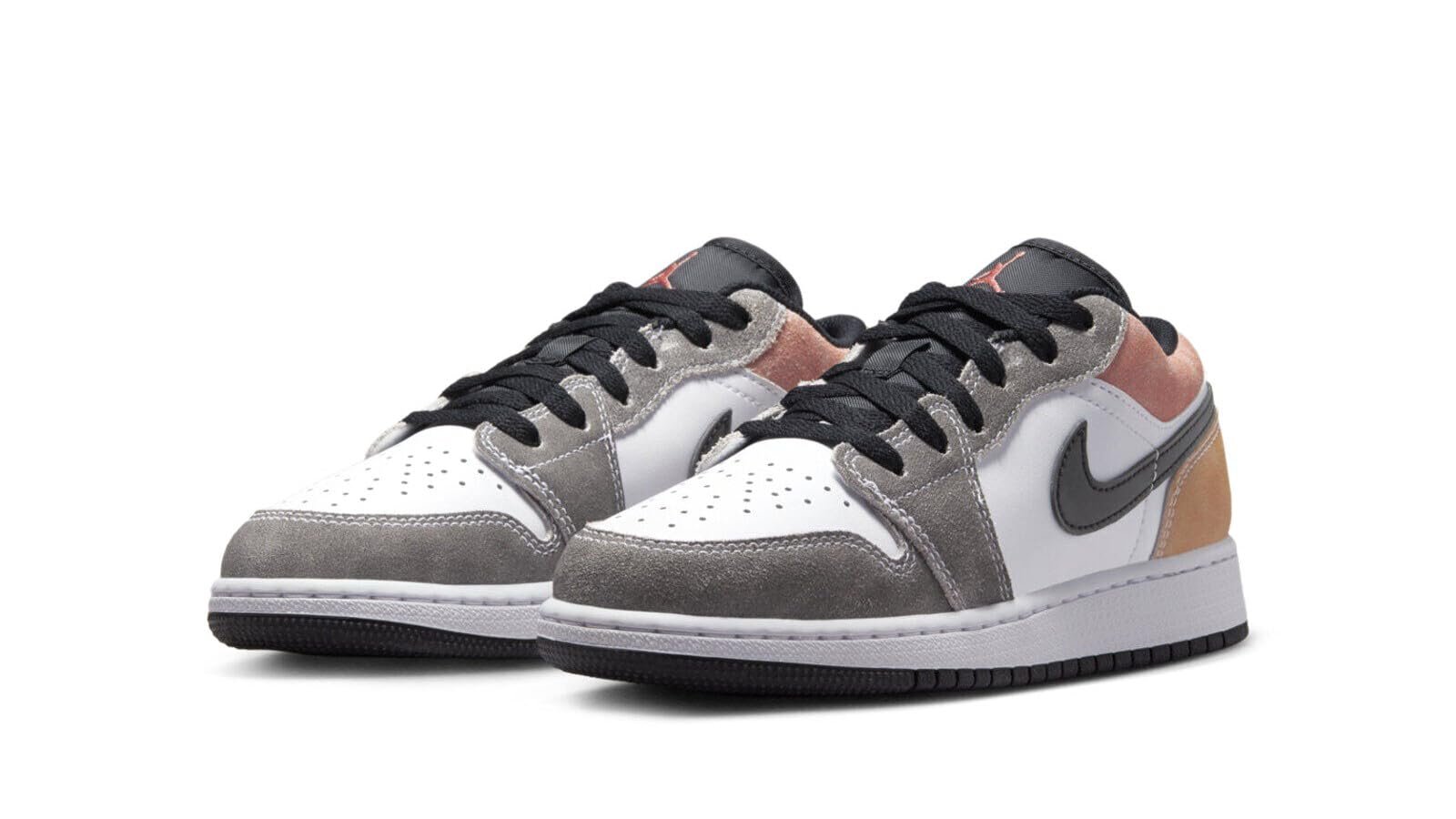 Кроссовки Jordan Air Jordan 1 Low 553558 144 UNC, фото №6 Кроссовки Jordan Air Jordan 1 Low 553558 144 UNC, фото №6