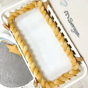 Бортик‑коса горчичный 360 см на все стороны кроватки synthetic.ua - Фото 1