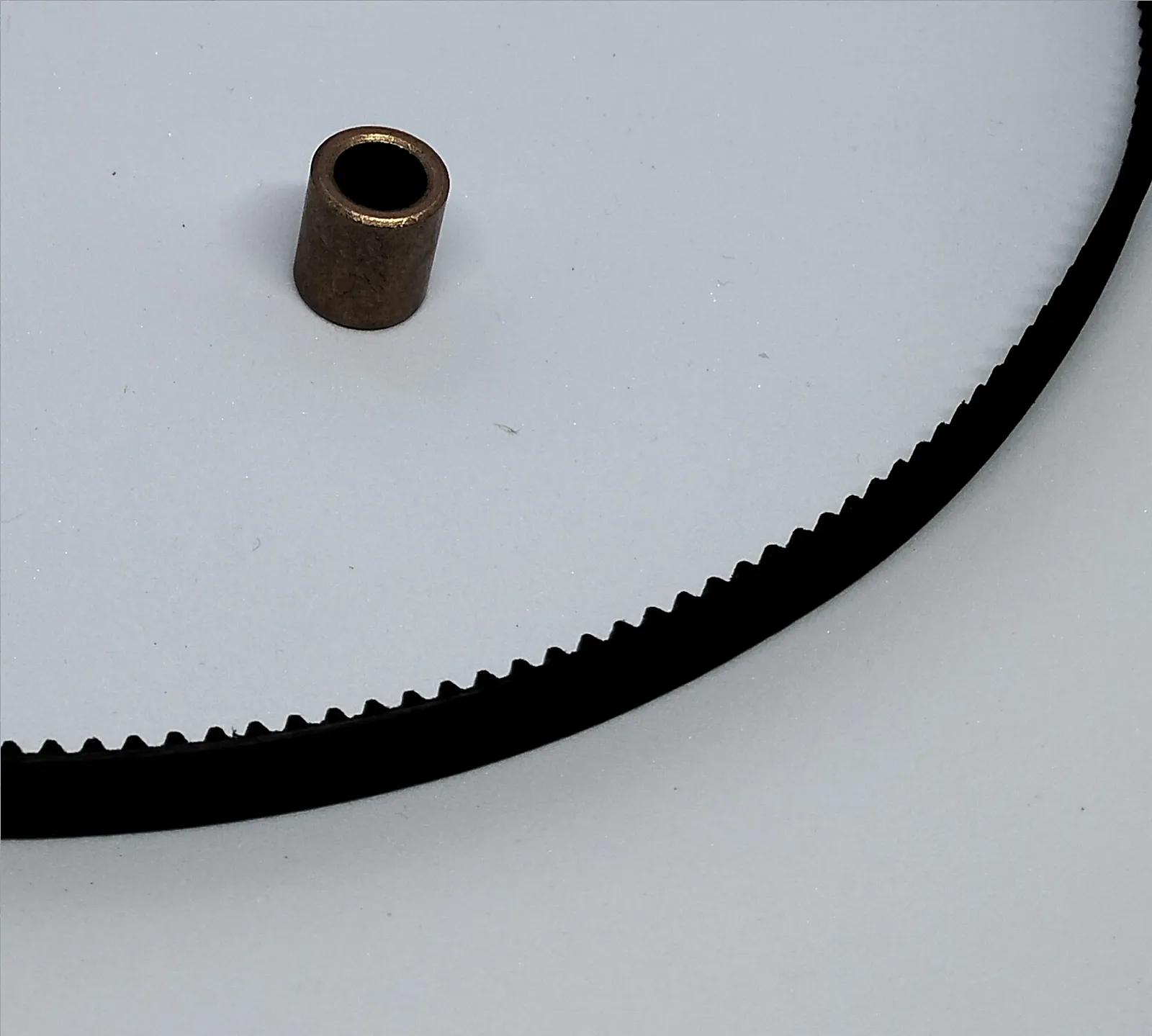 Ремень и втулка привода хлебопечки Clatronic BBA2605, фото №1