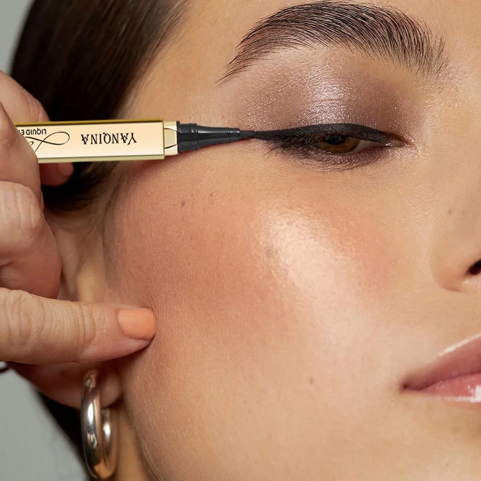 Подводка для глаз Jextou, стойкий к смазыванию, Быстросохнущая, с шелковисто-матовым финишем, водостойкая формула, фото №2