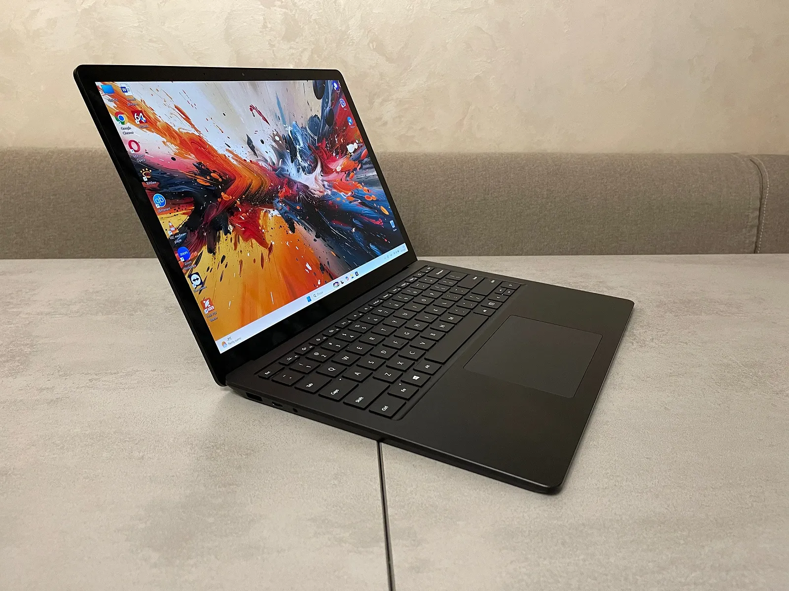 Ультрабук Microsoft Surface Laptop 4 1951, 13,5" 2K, i7-1185G7, 16GB, 256GB SSD, фото №3