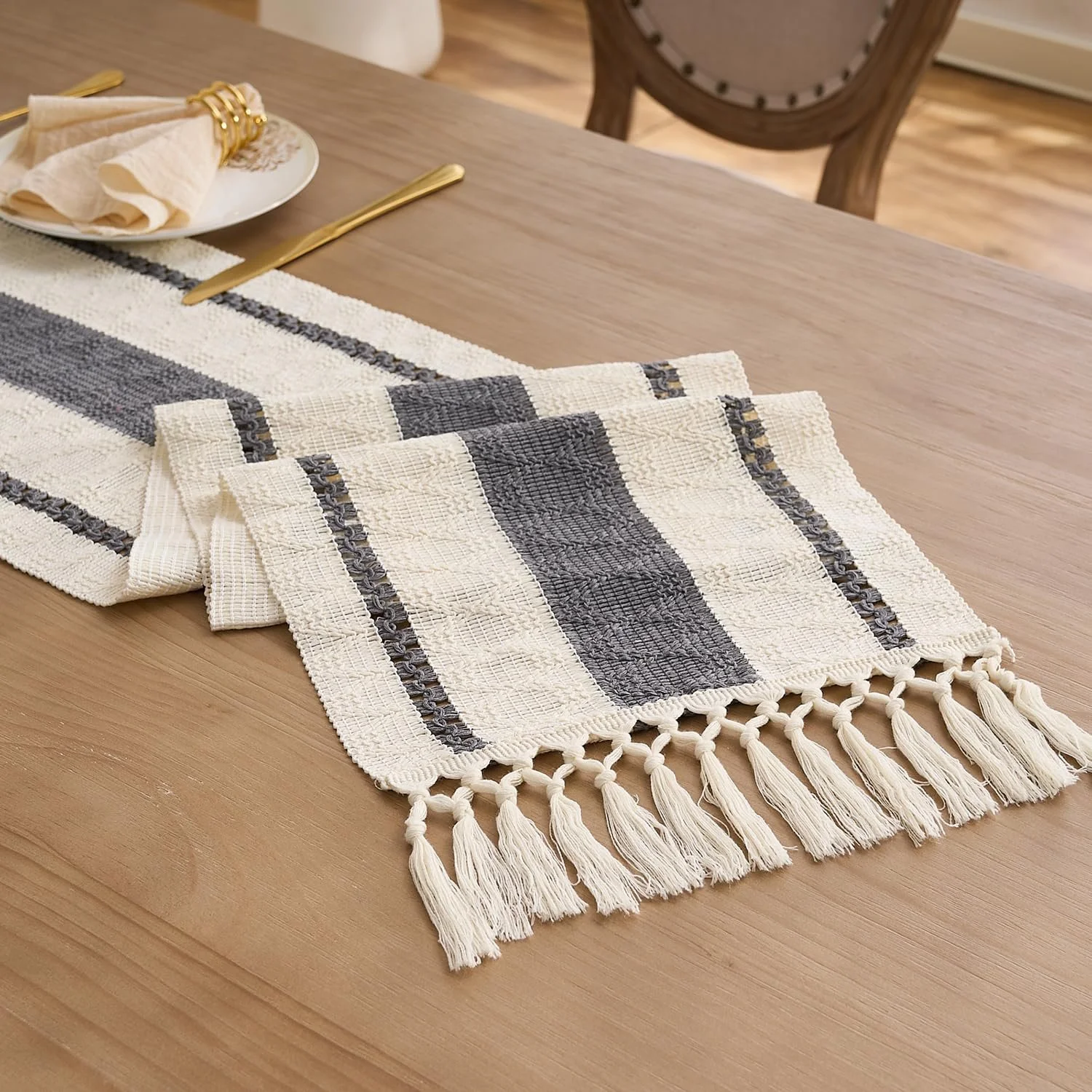 Ранер Modern Boho Macrame 30 x 140 см бавовна та льон з китицями сіра, фото №4