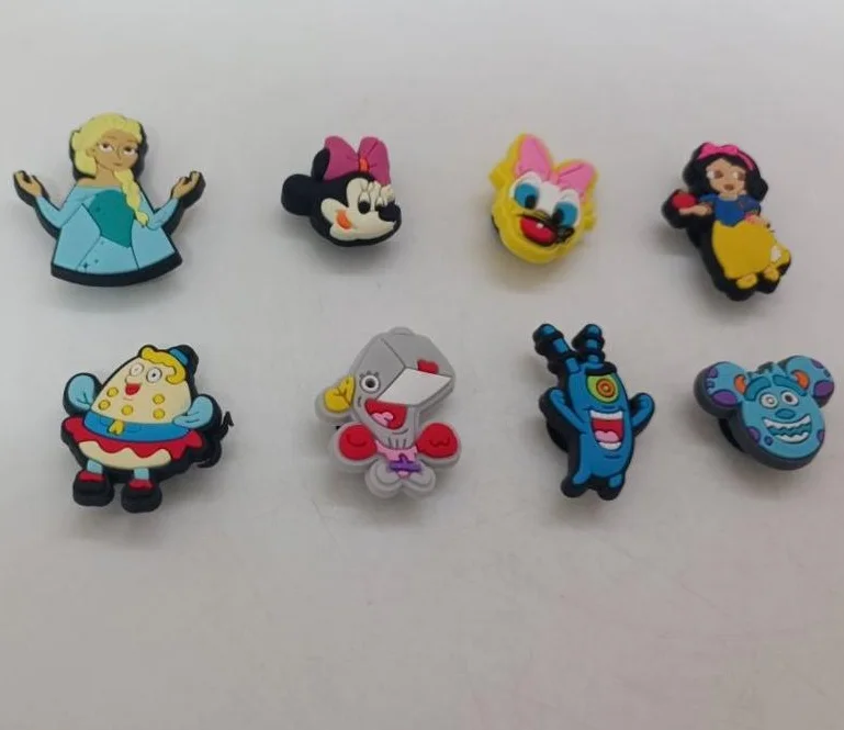 Набор джибитсов для кроксов (Crocs) «Принцессы и друзья» — Аксессуары Эльза, Белоснежка, Минни Маус, Планктон, 8 шт. аксессуары для обуви crocs принцессы disney, фото №2