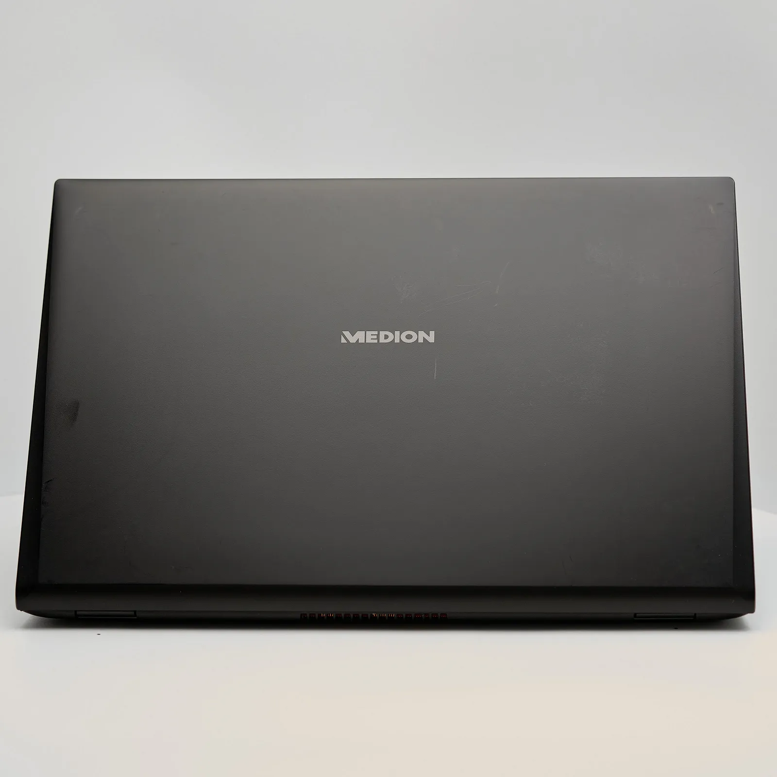 Ноутбук 15.6'' Medion (Lenovo Group) Akoya E6440 | Intel Core i5-8250U | IPS (1920x1080) FullHD | RAM 8 ГБ | SSD 128 ГБ + HDD 1 ТБ | Nvidia GeForce MX150 | Win10 (4951), фото №6