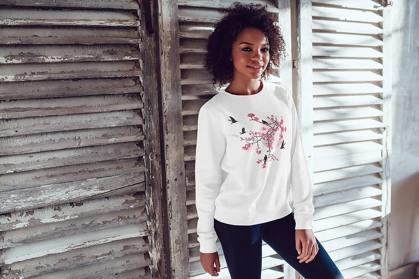 Женский Свитшот Neverless Рисунок Цветущая вишня Птицы Япония Круглый вырез, фото №2