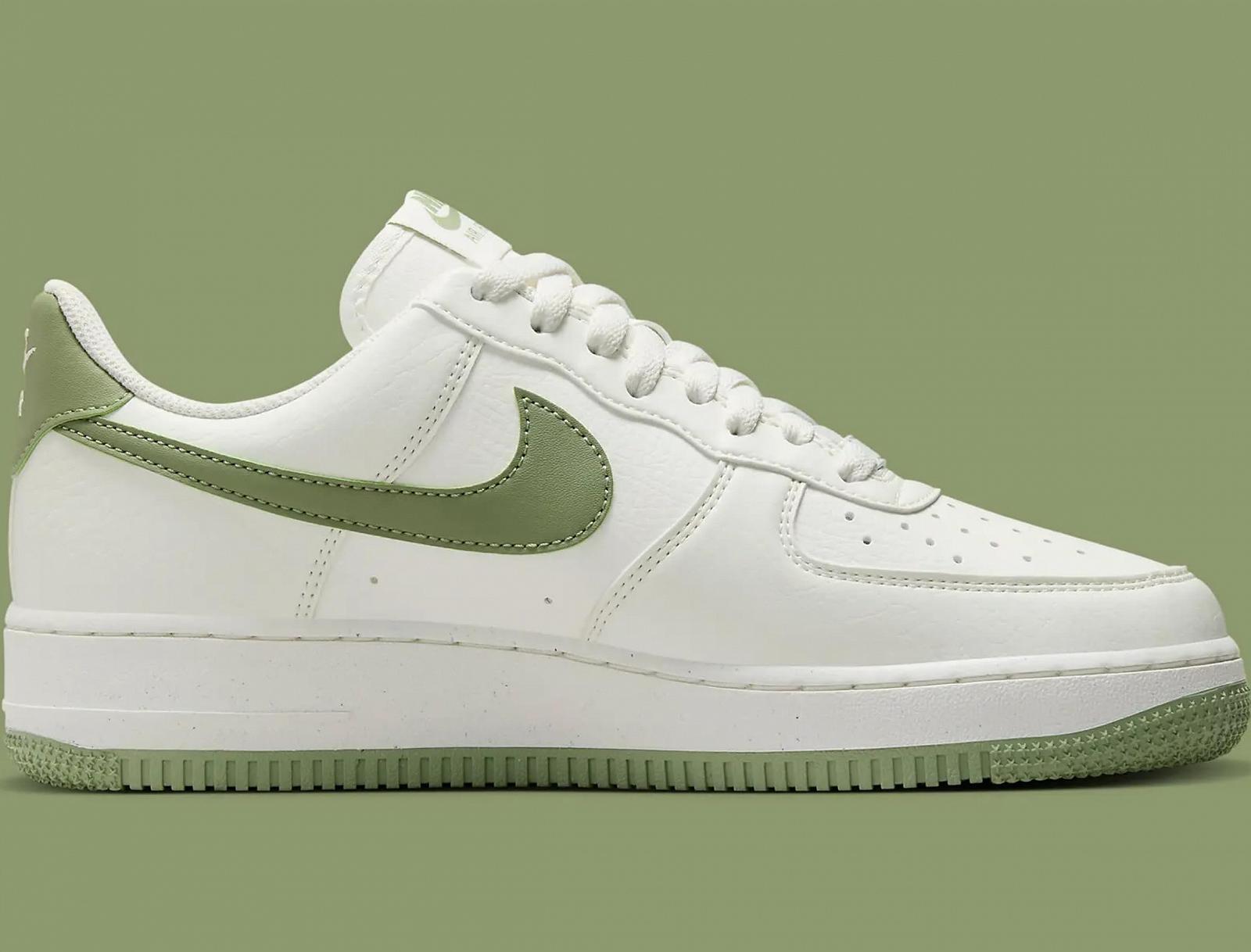 Кроссовки NIKE Air Max Plus мужские для бега 852630, фото №2 Кроссовки NIKE Air Max Plus мужские для бега 852630, фото №2