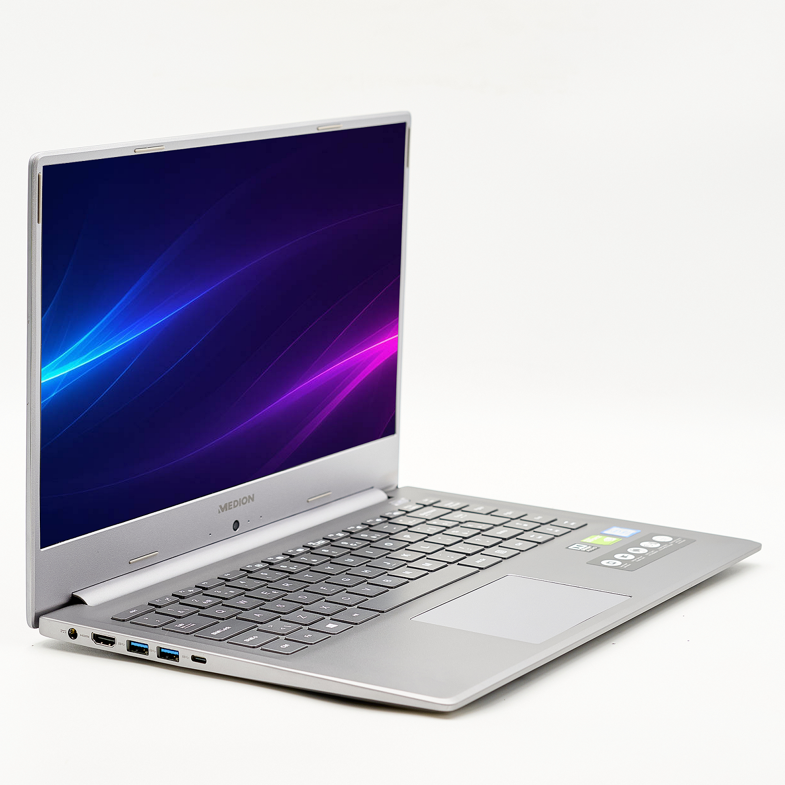 Игровой ноутбук Medion Akoya P15646 Intel Core i5 ОЗУ 32 ГБ SSD 1 ТБ NVIDIA GeForce Металлический, фото №3