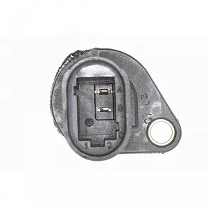 Выключатель фонаря заднего хода VEMO V38-73-0026 для NISSAN synthetic.ua - Фото 1