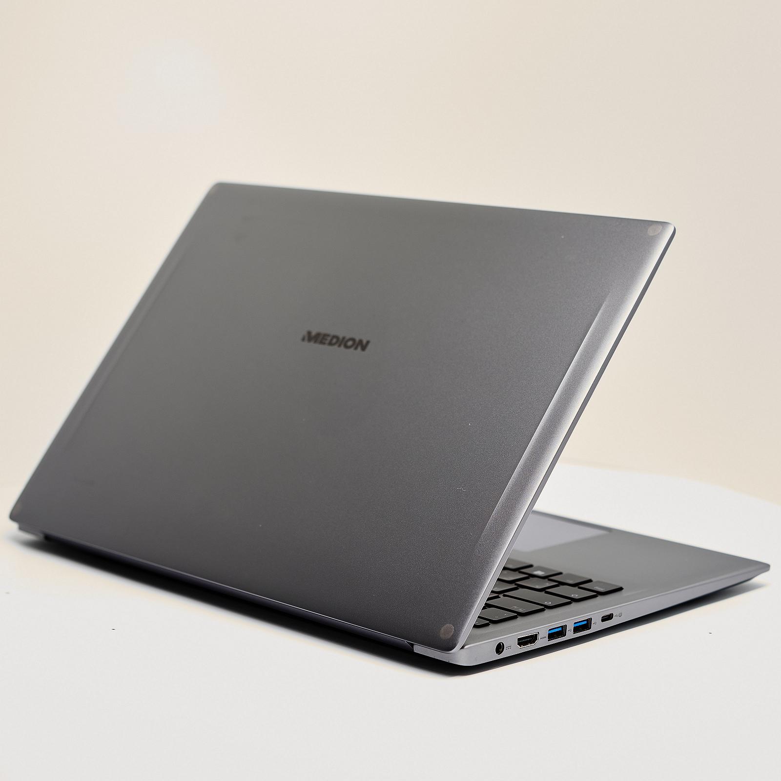 Ноутбук 15.6'' Medion (Lenovo Group) Akoya P6645 | IPS (1920x1080) FullHD | Intel Core i7-10510U | RAM 16 ГБ | SSD 256 ГБ |  Nvidia GeForce | Intel UHD Graphics |  Металевий корпус | Підсвітка клавіатури | Win11 (5090), фото №5