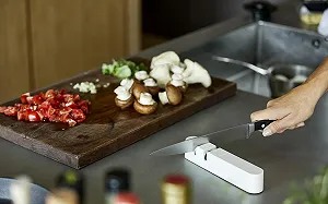 Точилка для ножів Zone Denmark Singles 19 x 3 x 3.5 cm Сіра synthetic.ua - Фото 1