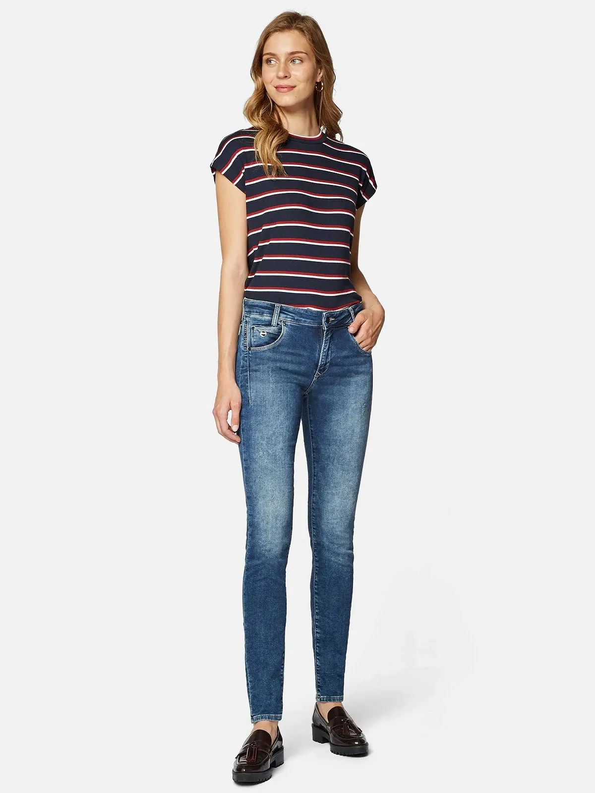 Женские джинсовые штаны MAVI ADRIANA Mid Crashed Sporty - 26, фото №1 Женские джинсовые штаны MAVI ADRIANA Mid Crashed Sporty - 26, фото №1