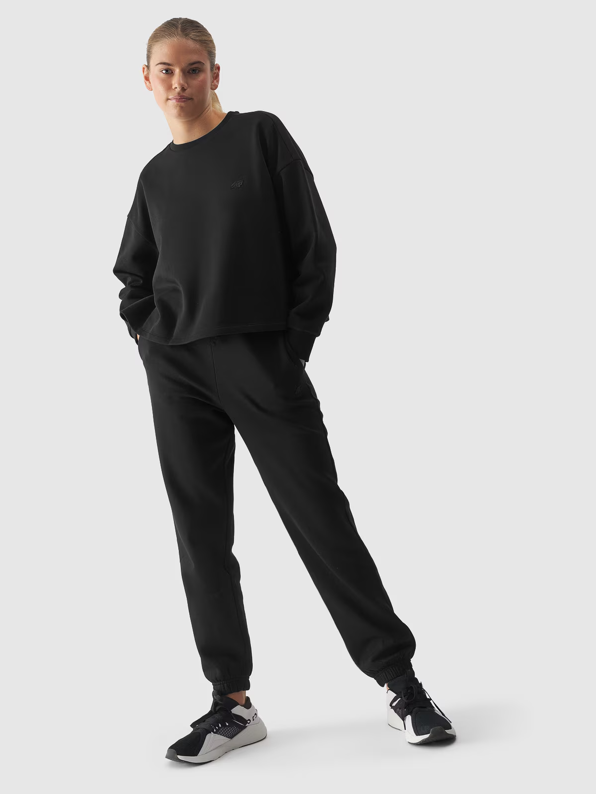 Штани Trousers Cas F0819 4FWAW24TTROF0819-20S 4F Чорний XS, фото №4