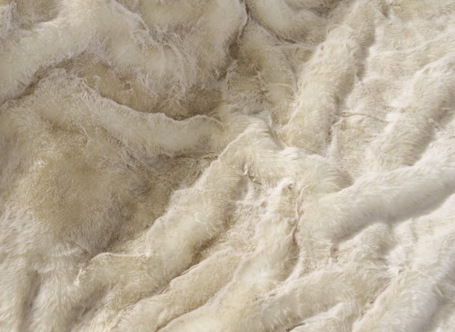Покрывало Wohnen & Accessoires Premium Fur Blanket Polar Wolf Искусственный мех Плед Уютный и комфортный 170 x 220 см, фото №6 Покрывало Wohnen & Accessoires Premium Fur Blanket Polar Wolf Искусственный мех Плед Уютный и комфортный 170 x 220 см, фото №6