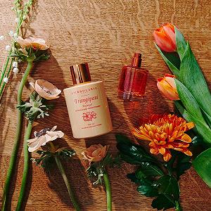 Гель для душа и ванны Frangipani synthetic.ua - Фото 1