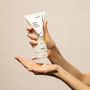 Лосьон для тела Resibo Укрепляющий Work Work Work против растяжек 200 мл synthetic.ua - Фото 1