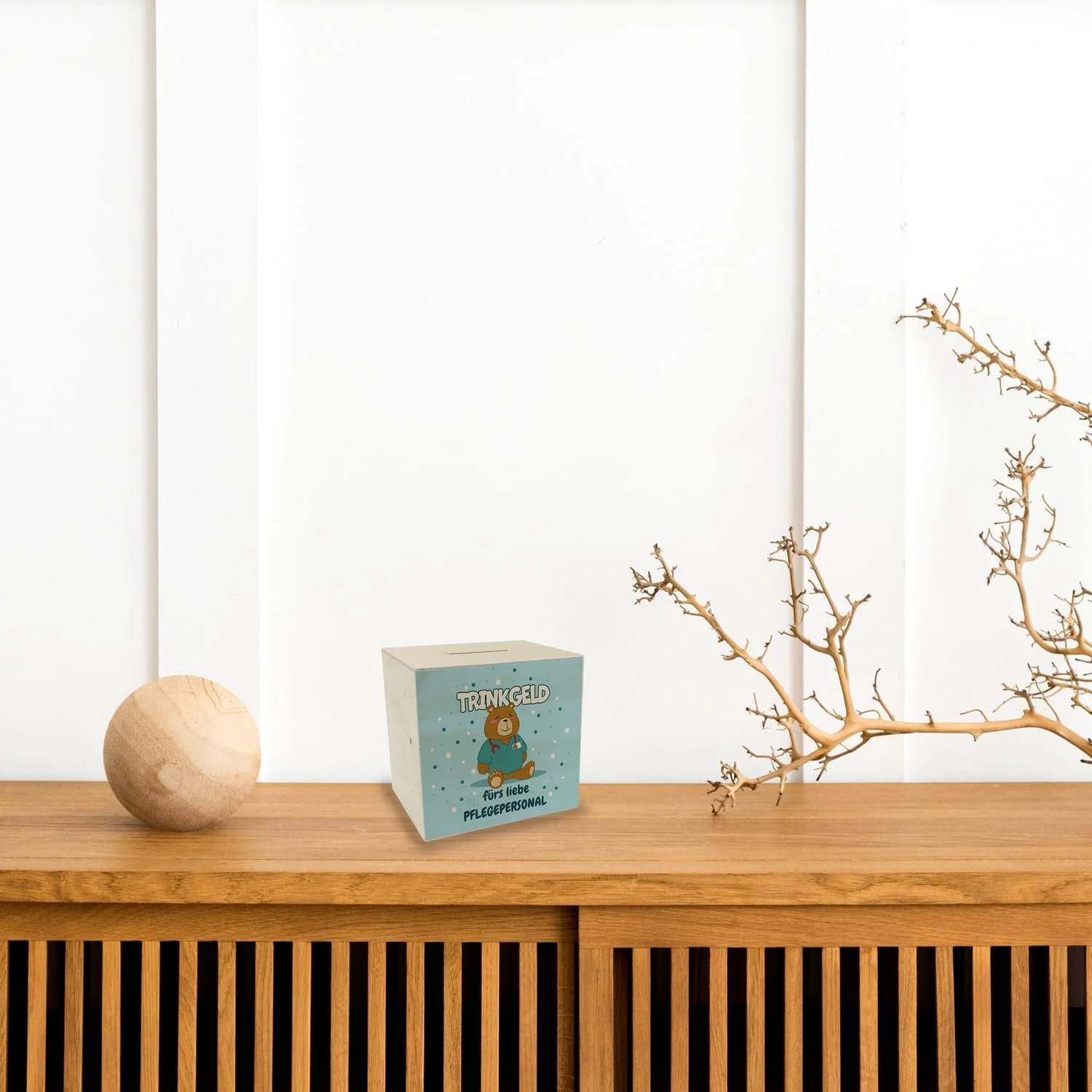 Скарбничка Trinkgeld fürs Liebe Nursing Staff дерев'яна з ведмедем, фото №4