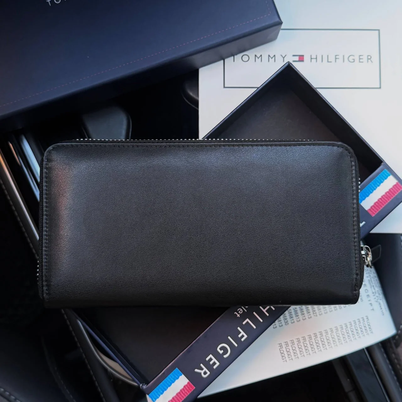 Чоловічий шкіряний гаманець на блискавці Tommy Hilfiger Томмі Хілфігер, фото №9 Чоловічий шкіряний гаманець на блискавці Tommy Hilfiger Томмі Хілфігер, фото №9