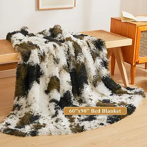 Покривало XeGe З штучного хутра з коров'ячим візерунком synthetic.ua - Фото 1