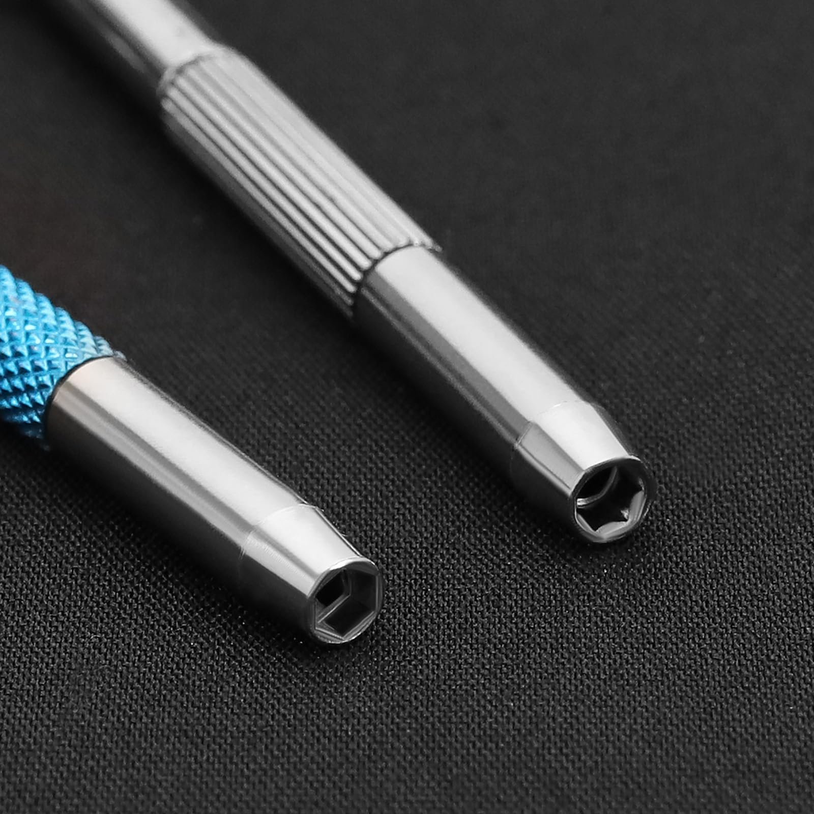 Набір Victoria Pack of 10 Mini Glasses Screwdriver 3-в-1 Комплект для ремонту окулярів Кільце з ключем Міні інструмент Сріблястий Синій, фото №5 Набір Victoria Pack of 10 Mini Glasses Screwdriver 3-в-1 Комплект для ремонту окулярів Кільце з ключем Міні інструмент Сріблястий Синій, фото №5
