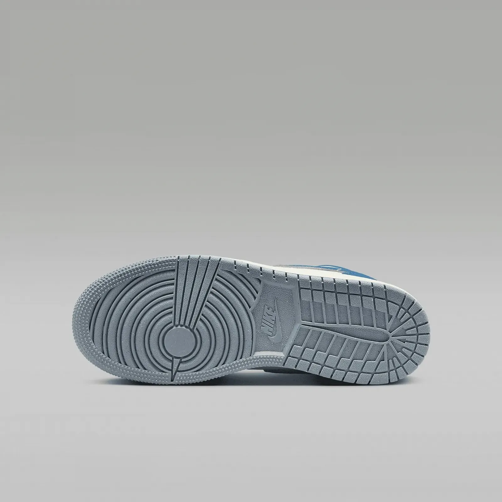 Кроссовки Jordan 1 Low SE White/Industrial Blue, фото №2