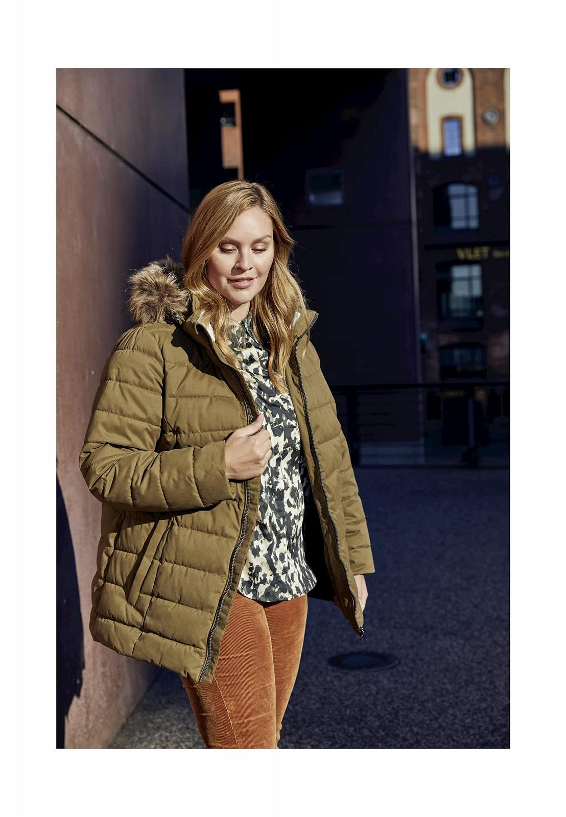 Женская Куртка STOY Wmn Quilted Jacket E стеганая, вид пуха, со съемным капюшоном, фото №3