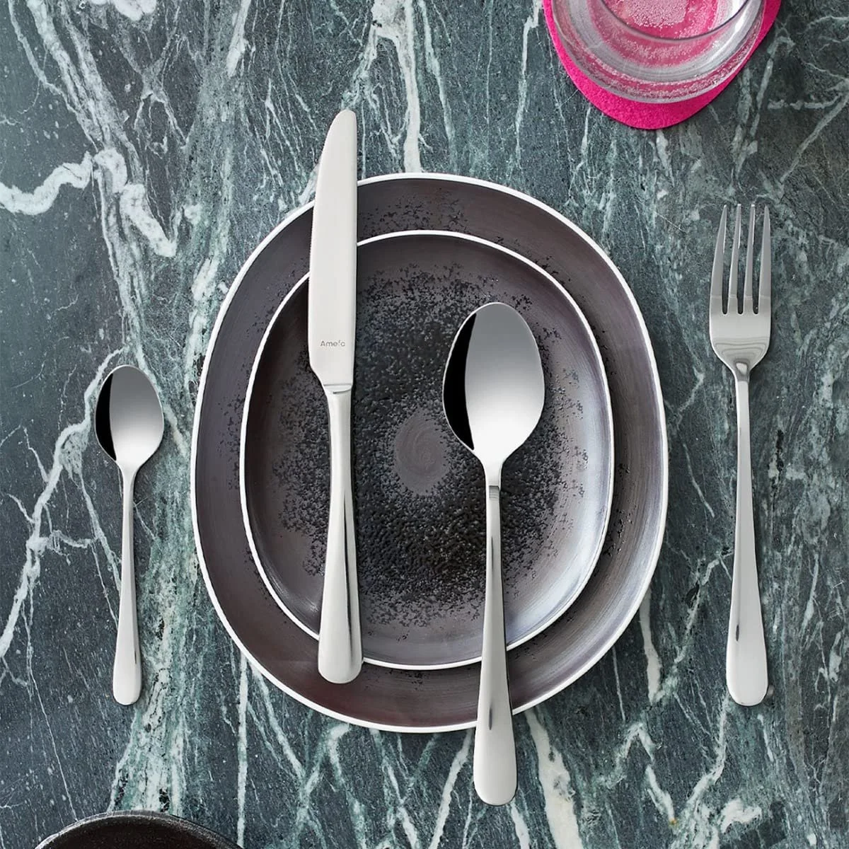 Набір столових приборів AMEFA Austin 24 предмети, фото №2 Набір столових приборів AMEFA Austin 24 предмети, фото №2
