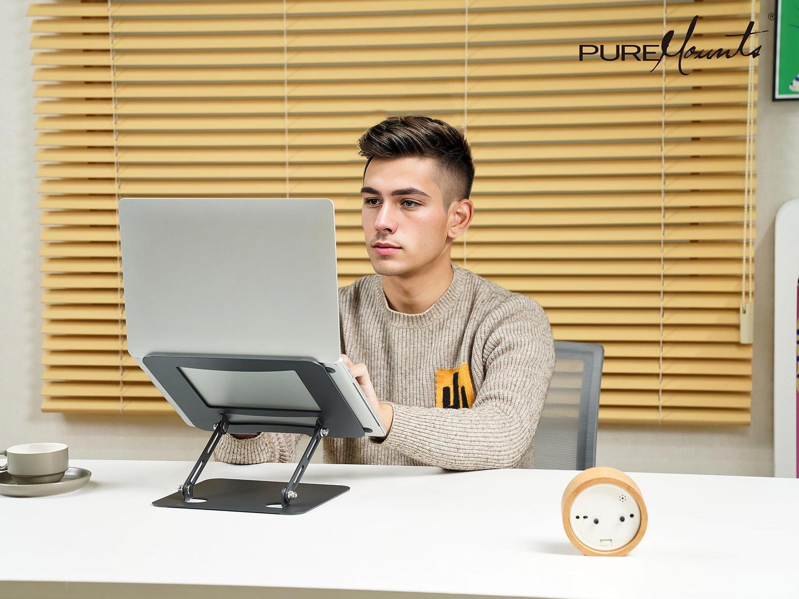 Подставка для ноутбука PureMounts, регулируемая по высоте, складная и эргономичная подставка для ноутбука для домашнего офиса, плавно регулируемая, подставка для ноутбука с вентиляцией, нескользящие накладки, черная, фото №6 Подставка для ноутбука PureMounts, регулируемая по высоте, складная и эргономичная подставка для ноутбука для домашнего офиса, плавно регулируемая, подставка для ноутбука с вентиляцией, нескользящие накладки, черная, фото №6