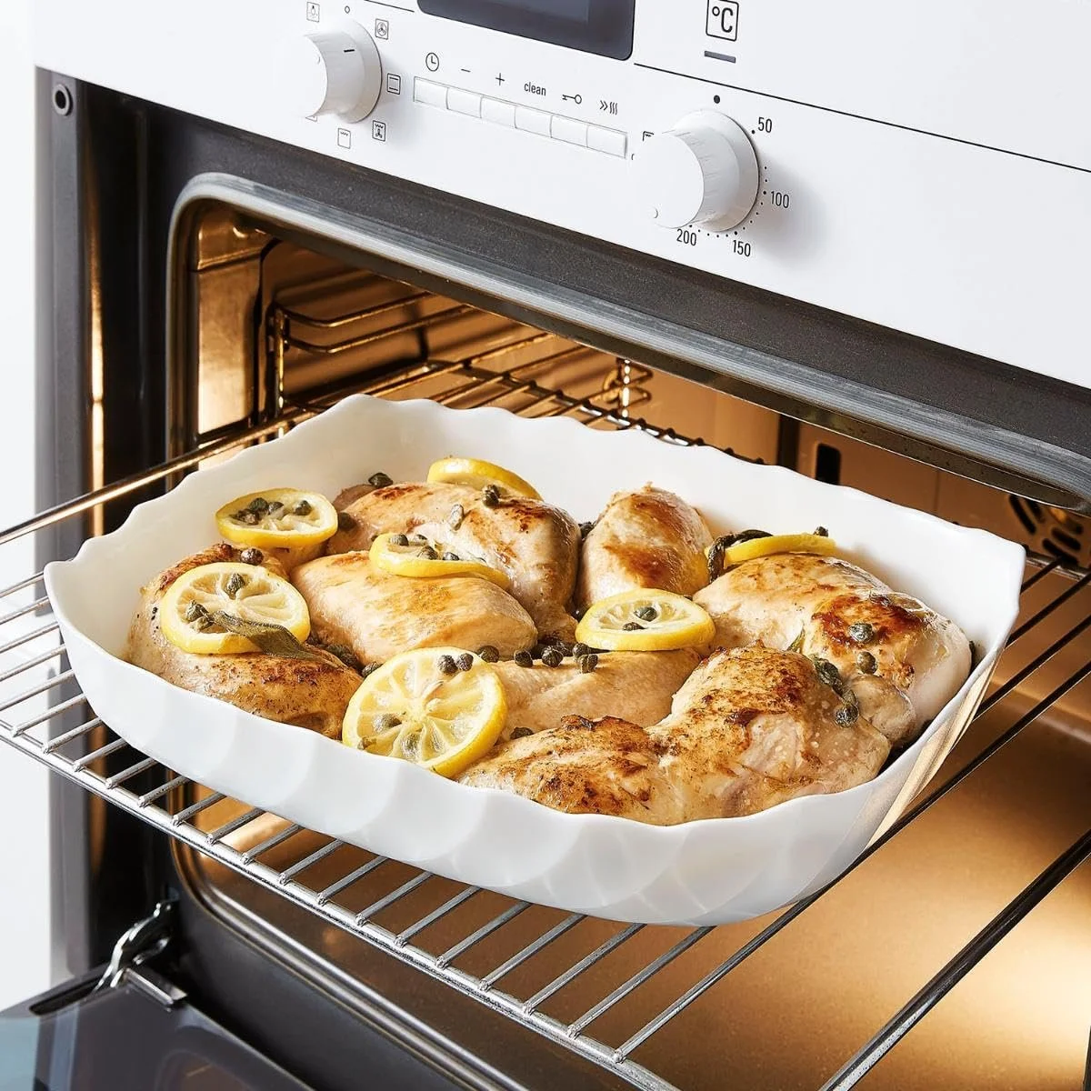 Форма для запікання Luminarc Smart Cuisine Opal Oven 33 x 27 см біла, фото №3 Форма для запікання Luminarc Smart Cuisine Opal Oven 33 x 27 см біла, фото №3