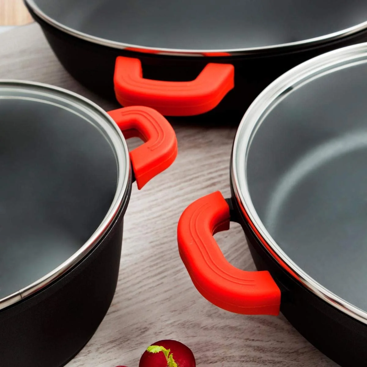 Каструля Quid Intense 7679001 24 x 11 см чорна та червона, фото №5 Каструля Quid Intense 7679001 24 x 11 см чорна та червона, фото №5