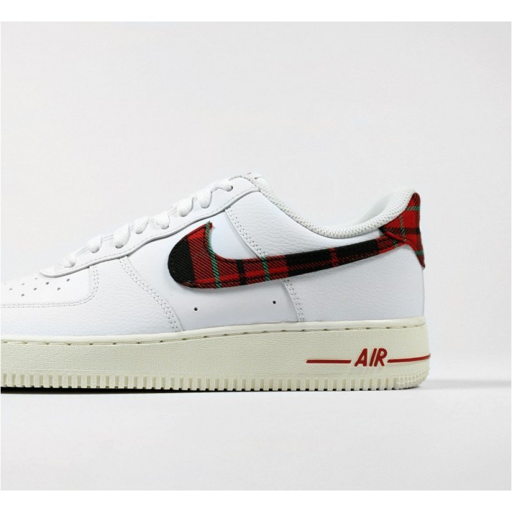 Кросівки Nike Air Force 1 Low '07 LV8 Tartan Plaid White University Red 46, фото №4