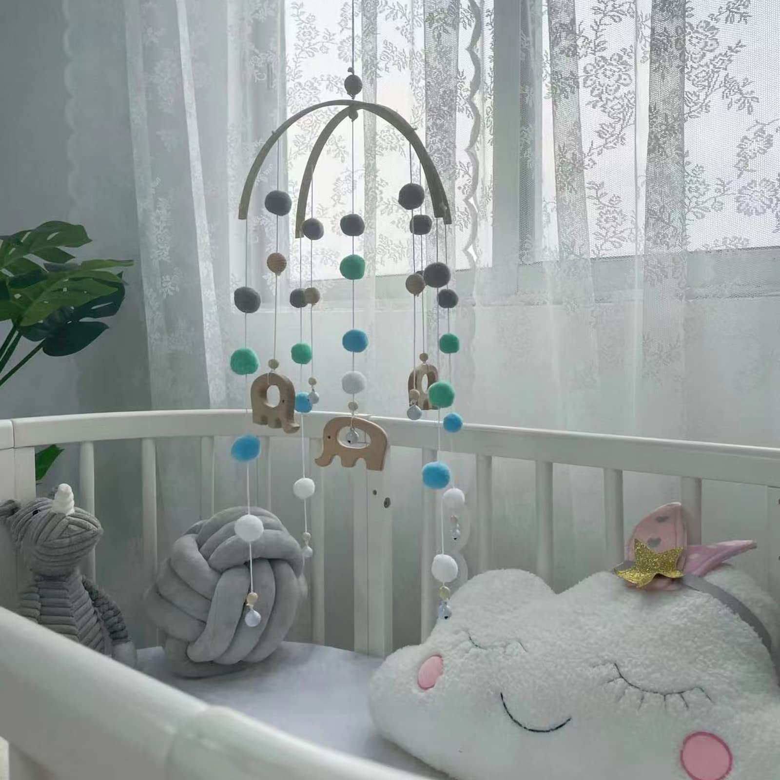 Мобиль Baby Wind Chimes для кроватки с деревянными и фетровыми шариками Leaves, фото №4