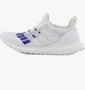 Кроссовки Adidas Ultraboost 1.0 Undefeated X Белые - Фото 1
