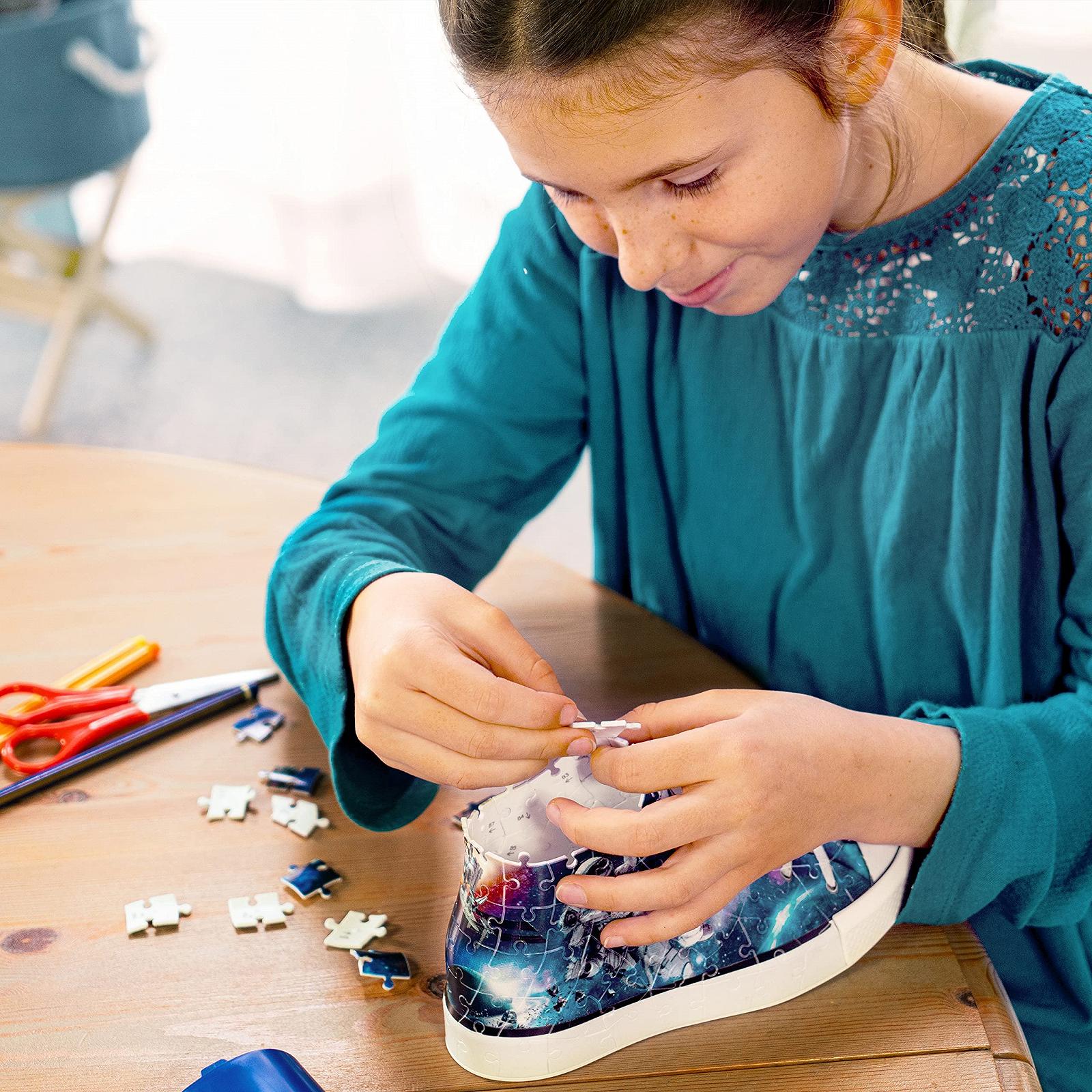 3D-пазл Ravensburger 11251 Кросівка Астронавти в космосі органайзер для ручок 108 елементів від 8 років, фото №6