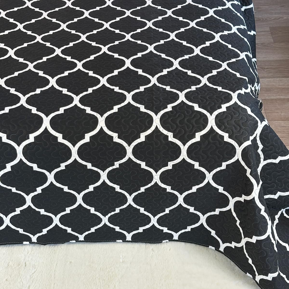 Покривало Euromat 220 x 240 см Чорний, Білий - Марокканський меридіан SY-1706, фото №3 Покривало Euromat 220 x 240 см Чорний, Білий - Марокканський меридіан SY-1706, фото №3