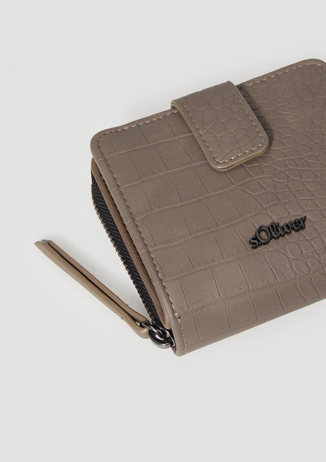 Кошелек s.Oliver со структурой крокодила Cognac 1 Cognac, фото №3