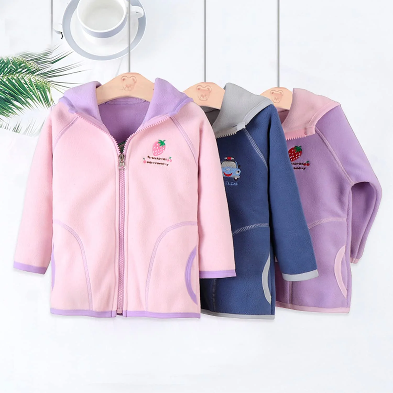 Флисовая куртка ANIMQUE для мальчиков с капюшоном на молнии, теплая зимняя верхняя одежда для малышей, вышивка «Полицейская машина», фото №2 Флисовая куртка ANIMQUE для мальчиков с капюшоном на молнии, теплая зимняя верхняя одежда для малышей, вышивка «Полицейская машина», фото №2