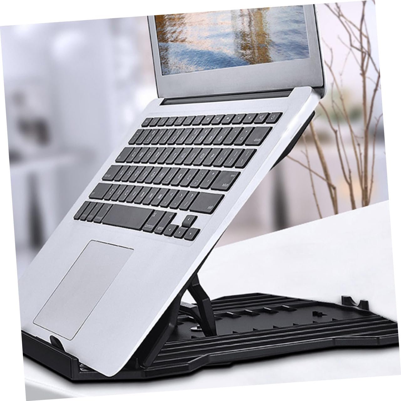 Подставка для ноутбука Складная Регулируемая по высоте Держатель для ноутбука для эргономичной работы Портативная для школы Офиса и дома Улучшает комфорт во время работы, фото №4 Подставка для ноутбука Складная Регулируемая по высоте Держатель для ноутбука для эргономичной работы Портативная для школы Офиса и дома Улучшает комфорт во время работы, фото №4