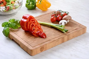 Набор разделочная доска и молоток для мяса GRÄW Starter Set Bamboo/Stainless Steel 18/10 synthetic.ua - Фото 1