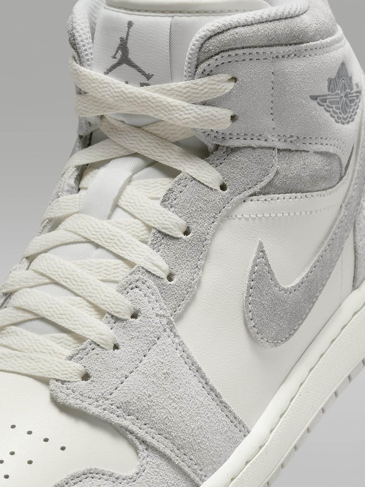 Кроссовки Air Jordan 1 Mid SE серые, размер 41, фото №7