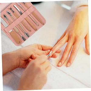 Маникюрный набор PACKOVE с кусачками, ножницами и триммером в кожаном чехле цена на synthetic.ua - Фото 1 Маникюрный набор PACKOVE с кусачками, ножницами и триммером в кожаном чехле synthetic.ua - Фото 1