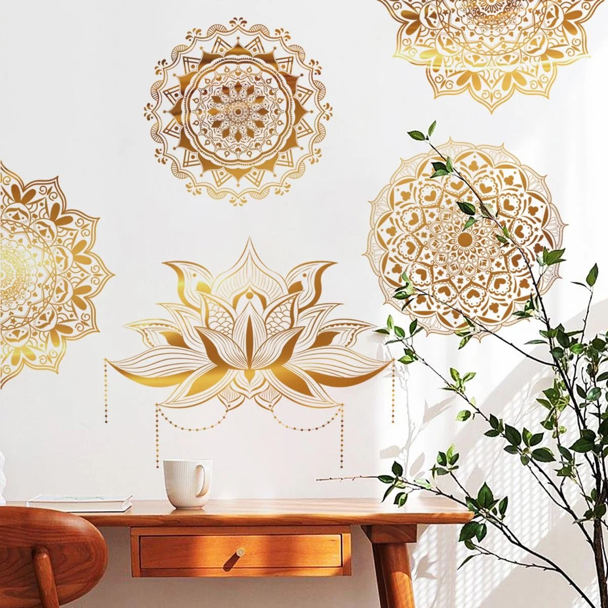 Настінна наклейка Runtoo Mandala Gold Lotus Flowers велика золота, фото №4