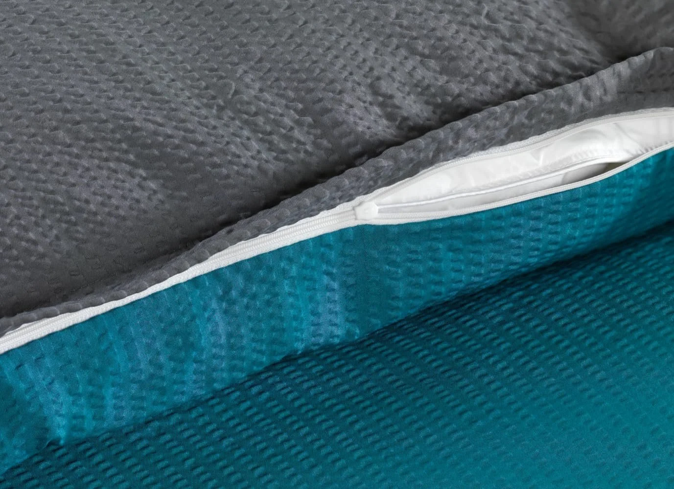 Комплект постільної білизни DreamHome 2-Piece Plain Fine Seersucker двосторонній 155 x 220 см Grey/Petrol, фото №4