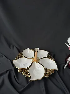 Менажниця біла порцелянова 5 секцій. золото - Фото 1