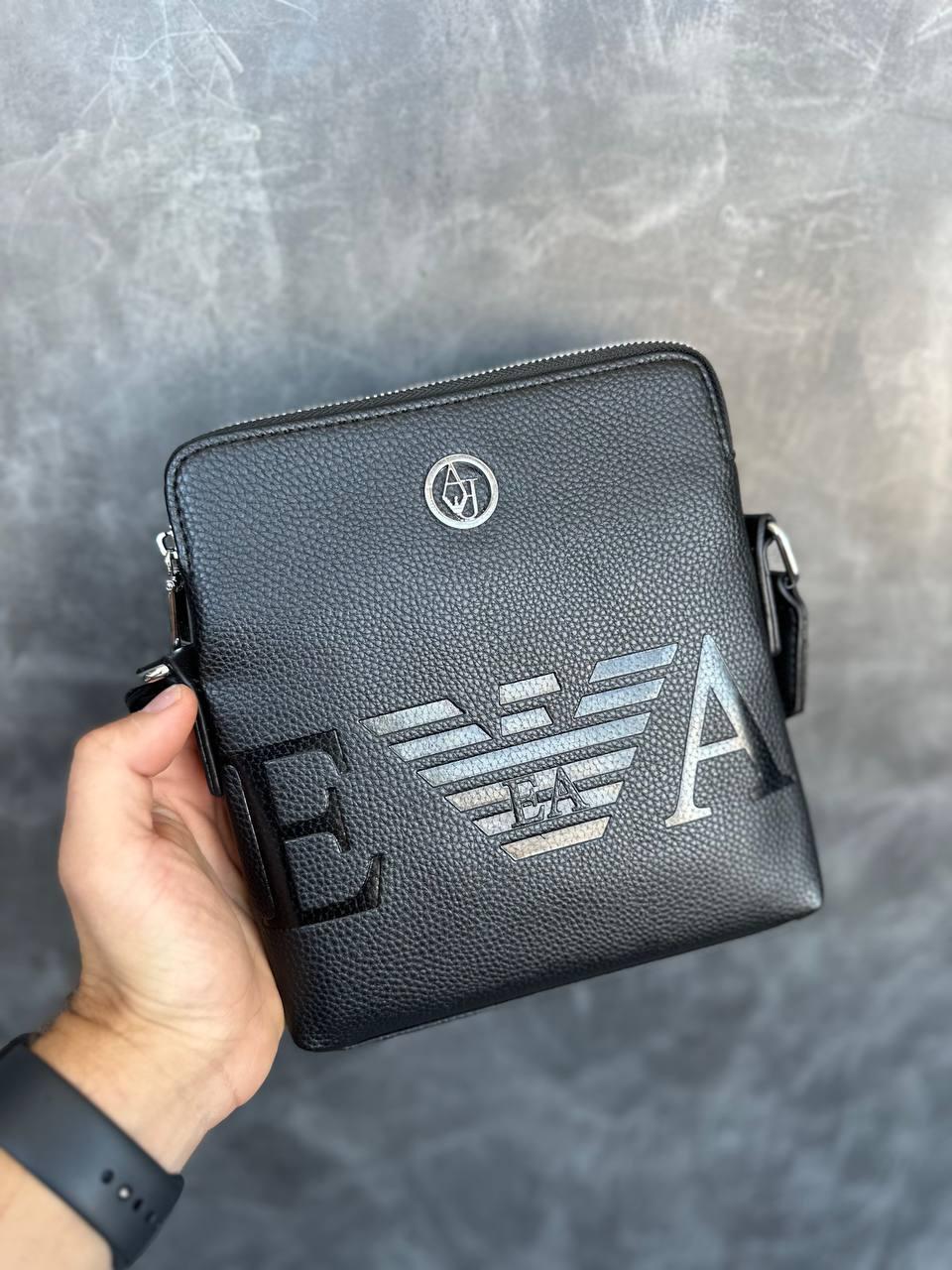 Мужская сумка планшетка Emporio Armani EA7 черная барсетка с плечевым ремнем Армани брендовая месенджер, фото №1 Мужская сумка планшетка Emporio Armani EA7 черная барсетка с плечевым ремнем Армани брендовая месенджер, фото №1