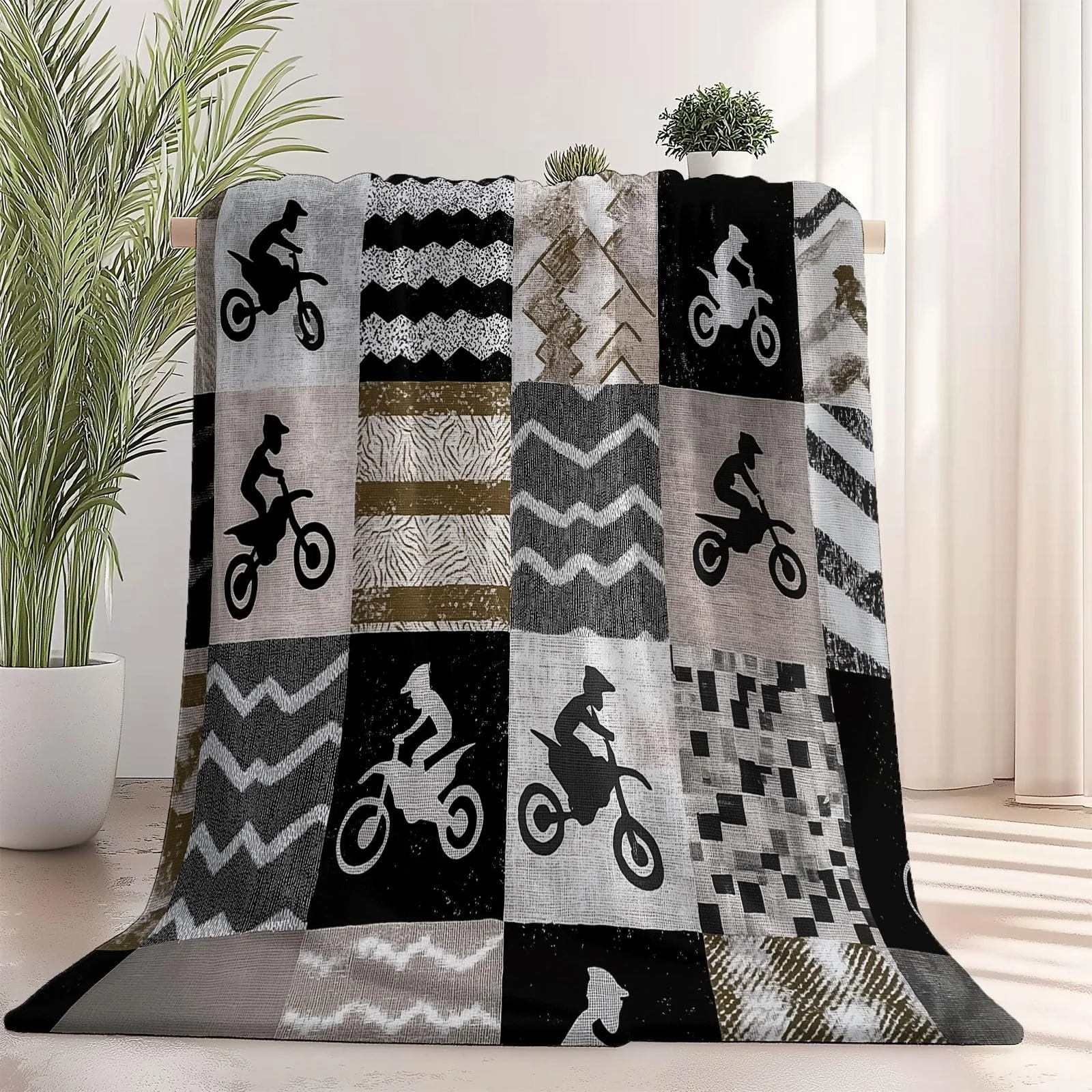 Фланелевое одеяло 180 x 220 см, Нейтральный клетчатый узор Мотоцикл Тема Декоративное одеяло для кровати Кресло Диван - Коричневое Осень и Зима Мягкое Пушистое Плюшевое одеяло, фото №1