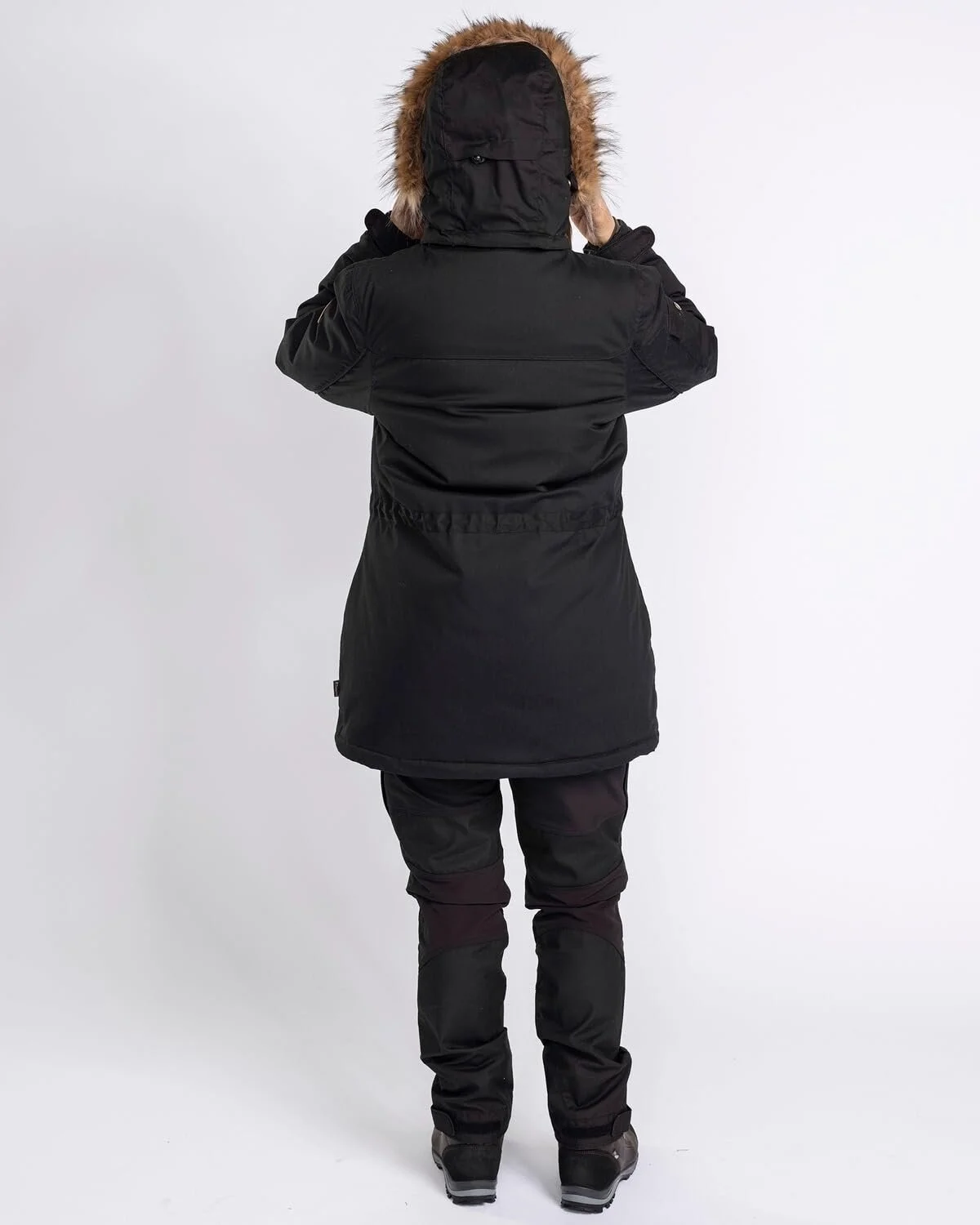 Парка Pinewood Finnveden Winter 3246 Жіноча, фото №8 Парка Pinewood Finnveden Winter 3246 Жіноча, фото №8